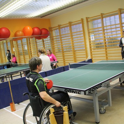 Rollstuhl Racketlon - Tischtennis